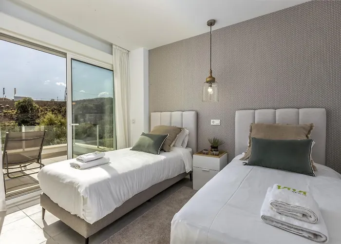 Vivi Homes - Casa Element Pool, Terrace & Golf Appartement